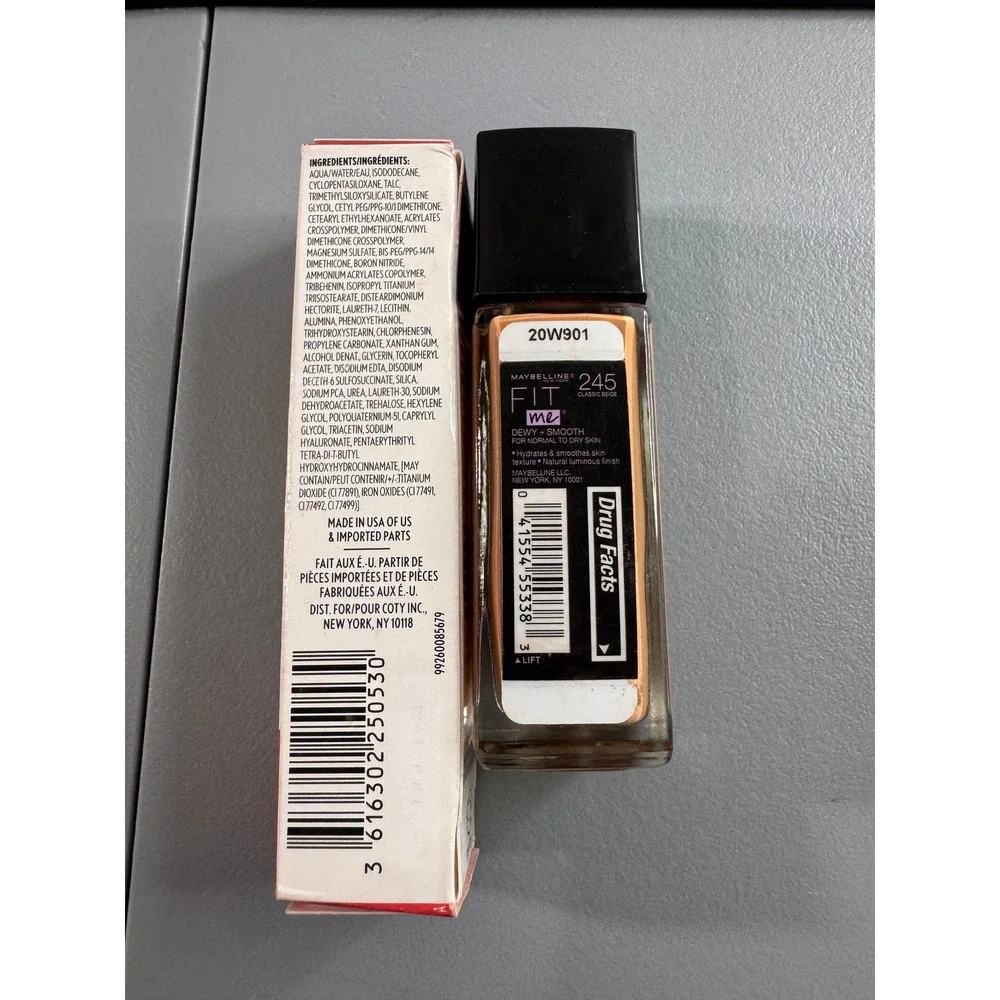 Covergirl Maybelline Makeup Set Womens  Tan Good Full Coverage Dewy SPF 18 24HR